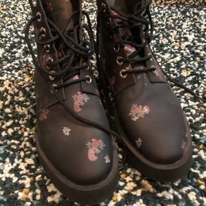 Black boots with flowers